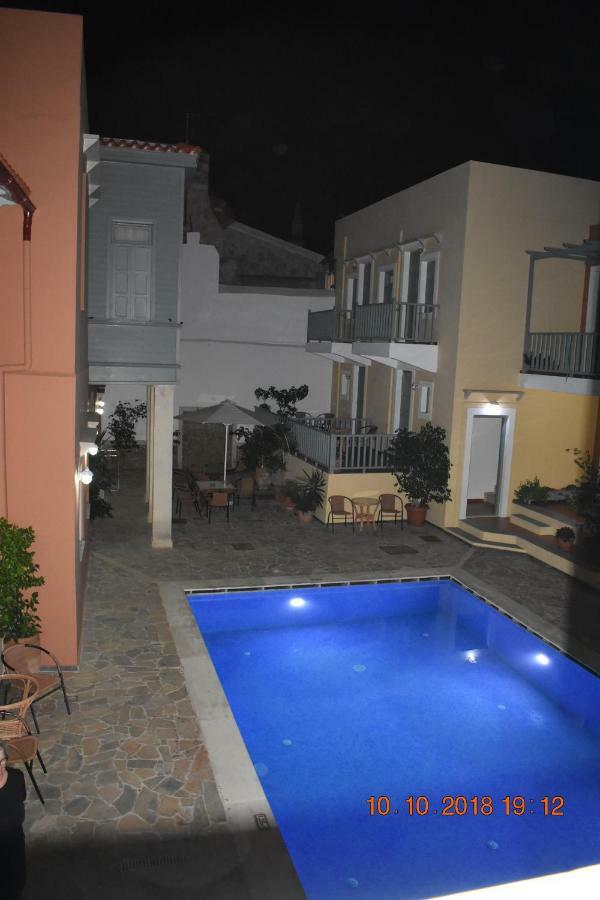 Vecchio 3* Rethymno (Crete)